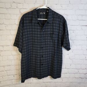 Men's Pineapple Connection button-down shirt, size Large